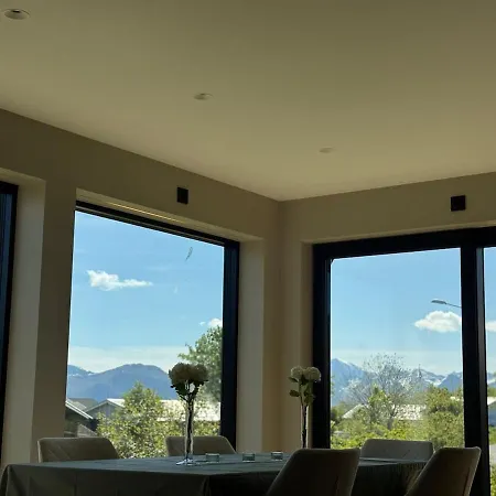 Cozy Modern House Vakantiehuis *